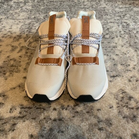 On running Cloud Nova Men’s Running Shoes Sizes 9.5, 10, 11 - Picture 2 of 6